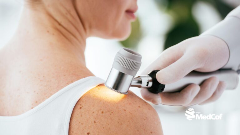 Especialização em dermatologia, opções para médicos que querem seguir a carreira de dermato.
