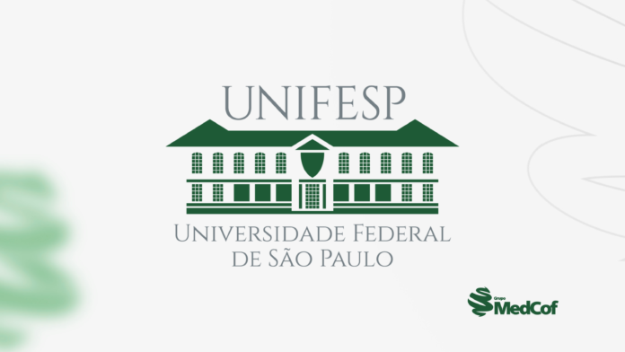 Aprovada previamente em 2023, a Unifesp adota cotas para pessoas negras, indígenas e com deficiência nos programas de residência médica visando garantir maior inclusão nos programas.