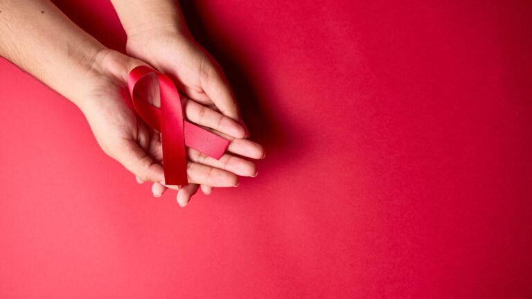 A importância do Dezembro Vermelho