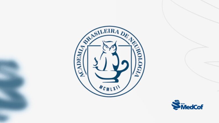 Logotipo da Academia Brasileira de Neurologia, destacando uma coruja sobre um caduceu no centro de um escudo, acompanhado do texto 'Academia Brasileira de Neurologia' e a inscrição 'MCMLXII', com o logotipo do Grupo MedCof no canto direito da imagem.