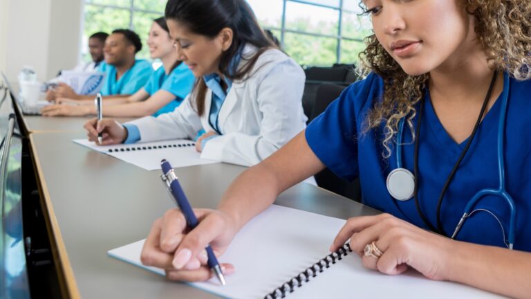Não tenho tempo para estudar para as provas de residência médica (spoiler: você tem)