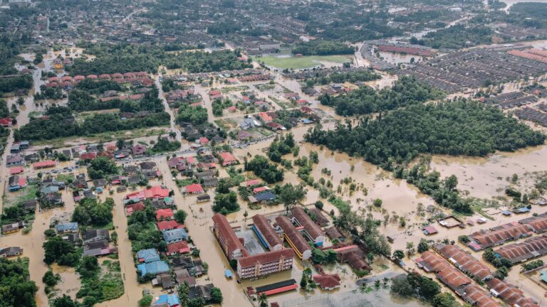 Guia de Bolso: Mudanças Climáticas para Profissionais de Saúde