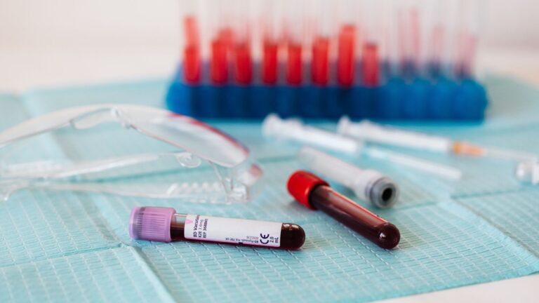 SUS incorpora novo tratamento para leucemia mieloide aguda em adultos