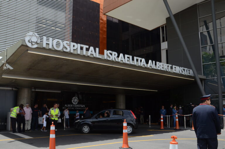 MPF aciona Einstein na Justiça por falta de cotas em edital de residência médica
