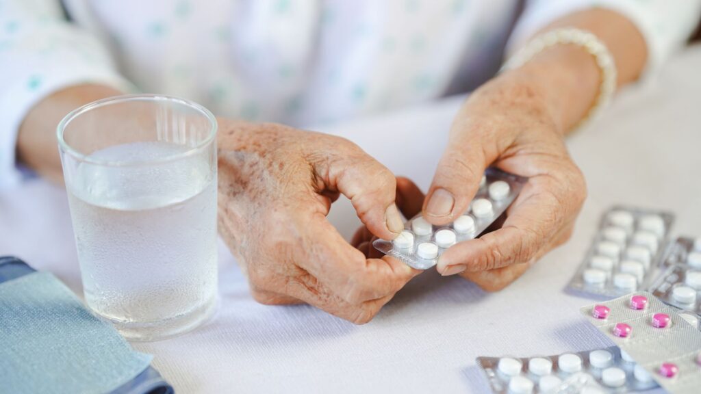 Anvisa proíbe venda de lote do analgésico paracetamol por presença de bolor
