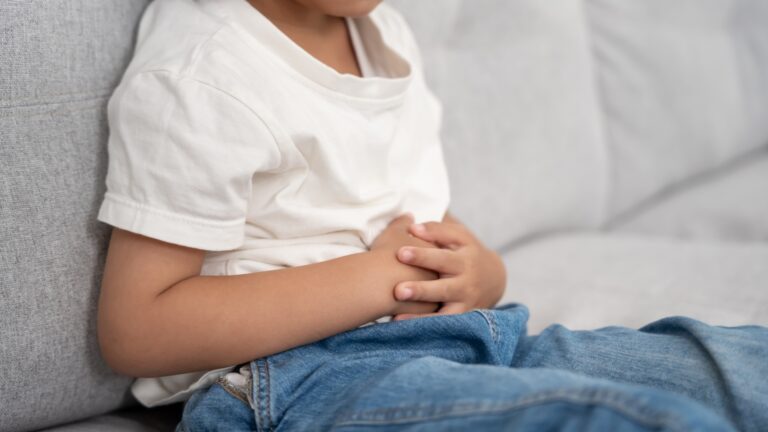 Distúrbios gastrointestinais na pediatria: Alergia alimentar, Refluxo e Constipação
