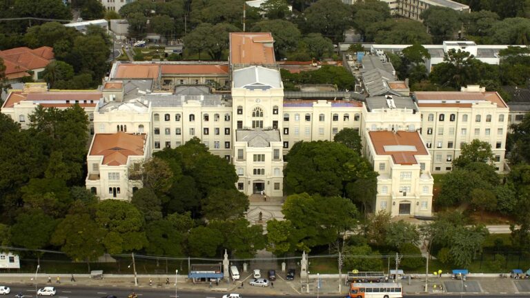 Nota da faculdade no Enamed pode pontuar no edital da USP-SP 
