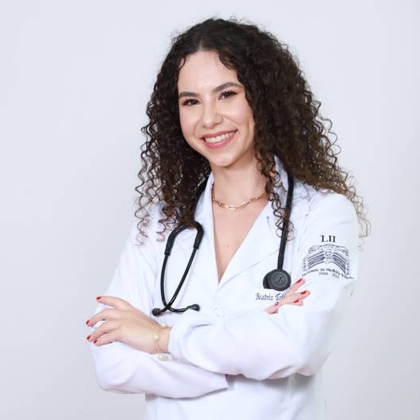 Beatriz Tobias de Oliveira