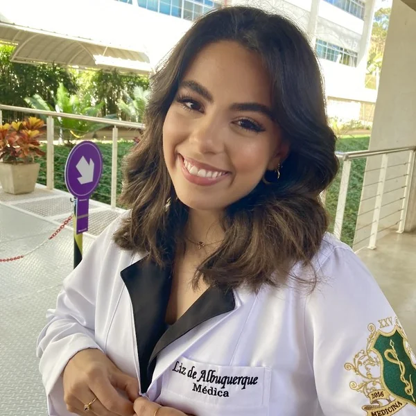 Liz de Albuquerque Lessa Villa Verde