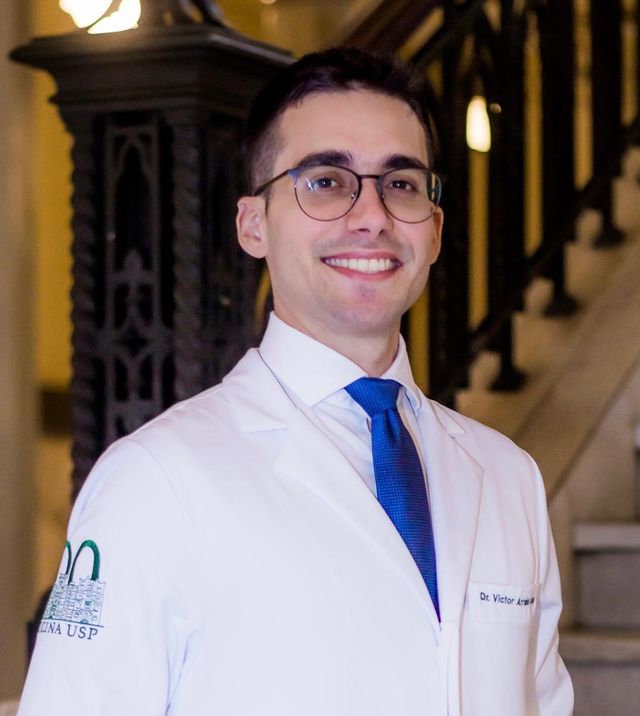 Foto do professor Dr.  Victor Arrais